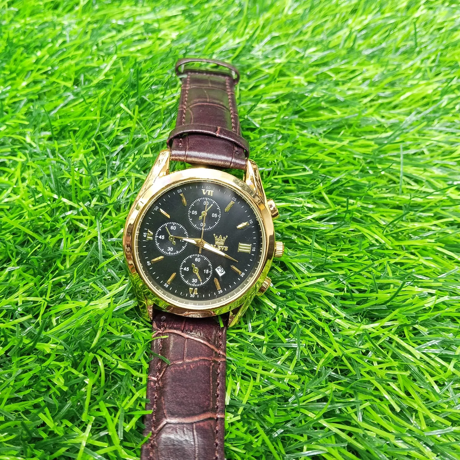 Picture of Artificial Leather Chronograph Wrist Watch For Men