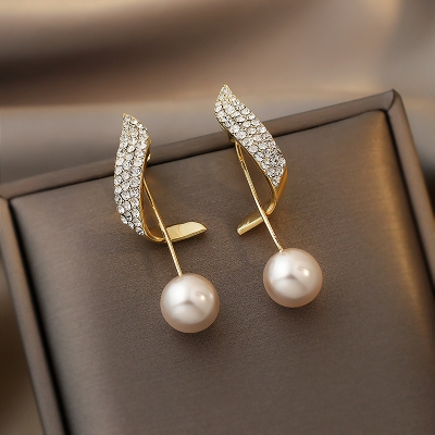 Picture of Trendy Pearl Drop Earrings Fashionable Silver Needle Full Diamond Stylish Pearl Drop Jewelry(Gold)