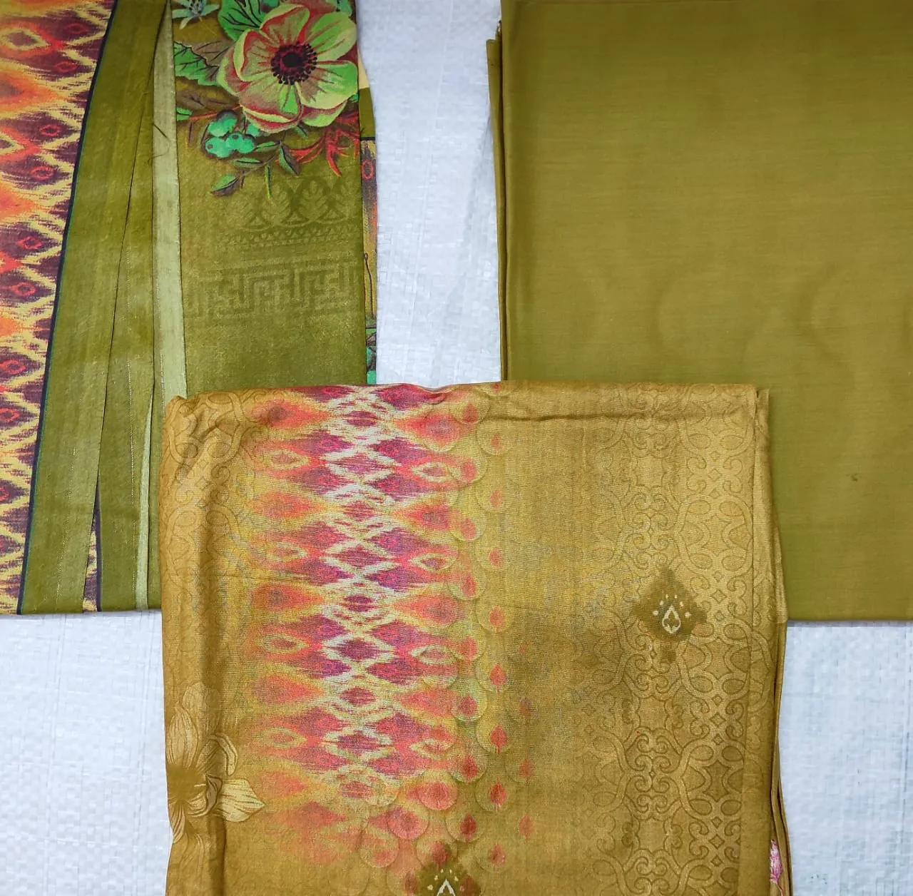 Picture of MALHAR 100% Premium cotton lawn digital printed 3 Piece