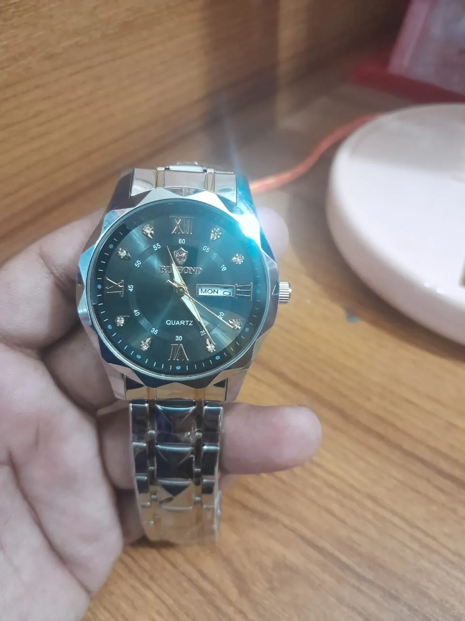 Picture of BINBOND 2521 Luxury Brand Luminous Quartz Watch For Men (Black Dial)