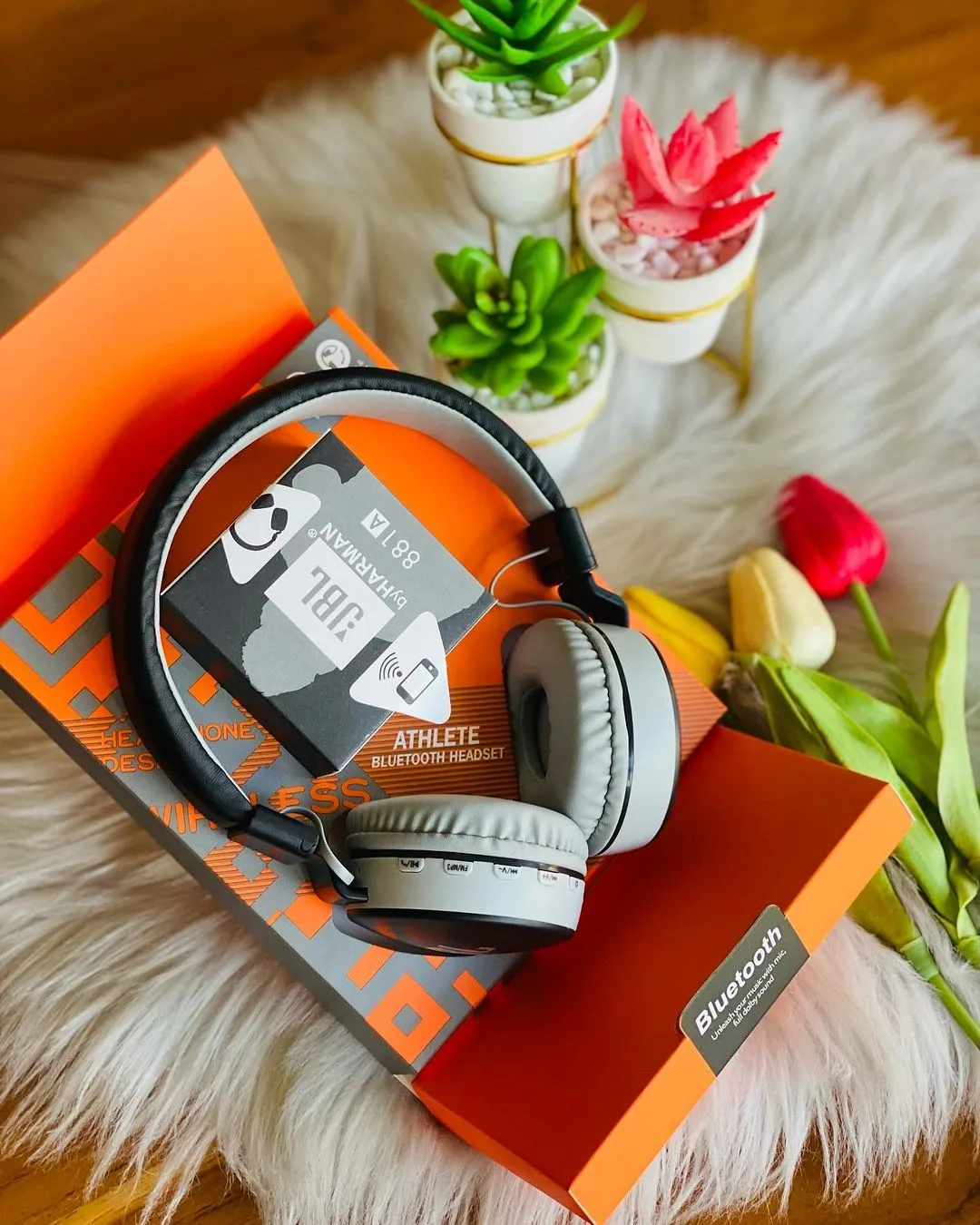 Picture of JBL 881A Wireless Bluetooth Headphone: সেরা সাউন্ড কোয়ালিটি, আরামদায়ক ডিজাইন ও দীর্ঘ ব্যাটারি লাইফ
