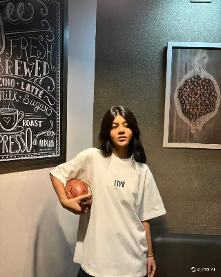 Picture of Black/White t-shirt//Oversized t-shirt Bangladesh White