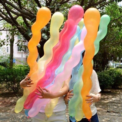 Picture of 10 pcs Spiral Wedding Birthday Party Decoration 10 pcs Magic Long Ballons - Multicolor