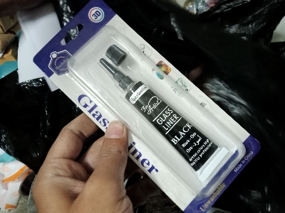 Picture of Keep Smiling Glass Liner 21ml Black - Black