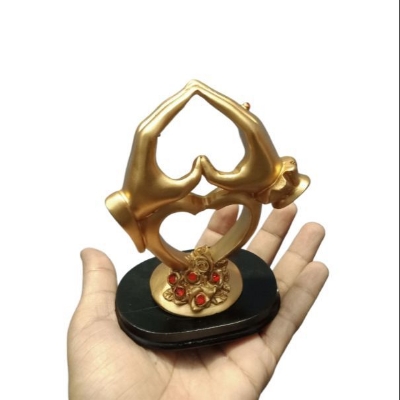 Picture of Heart Sculpture Home Decor, Gold Resin Figurines Shelf Decor Accents, Modern Art Collectibles Ornaments Home Decorations for Living Room,Valentines Day Wedding Anniversary Romantic Gift - Multicolor