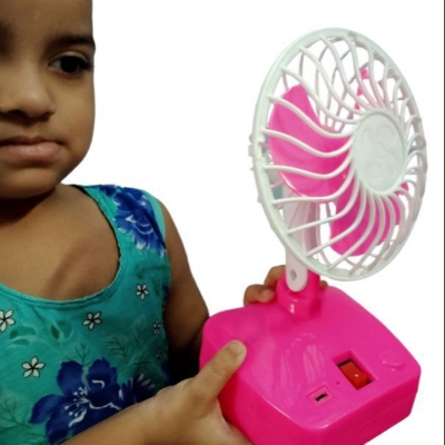 Picture of Mini charger fan table fan usb rechargeable fan 4 inch - Multicolor