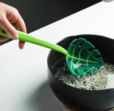 Picture of 1 Pcs Creative Green Leaf Cooking Shovels Vegetable Strainer Scoop Noodles Forks Cooking Shovels Kitchen Vegetable Tool - Green