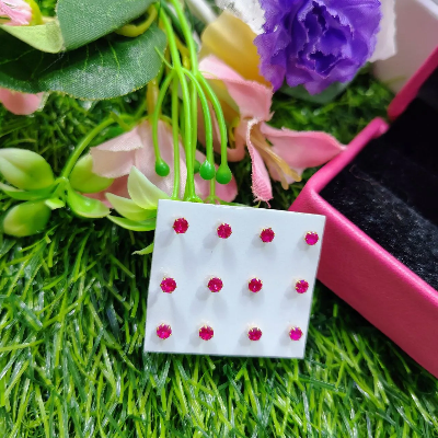 Picture of tiny crystal Circel Nose pin For Women ( Sigle pcs)