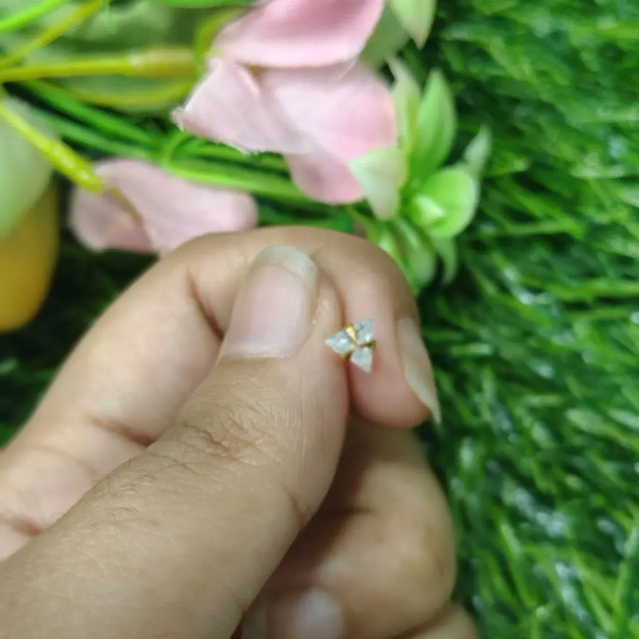 Picture of tiny crystal triangle earrings |