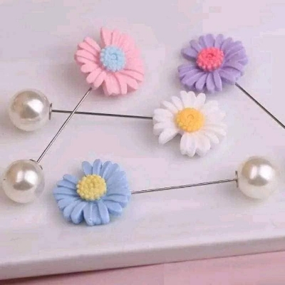 Picture of 3pcs Pearl Hijab Pin -Multi color - Multicolor