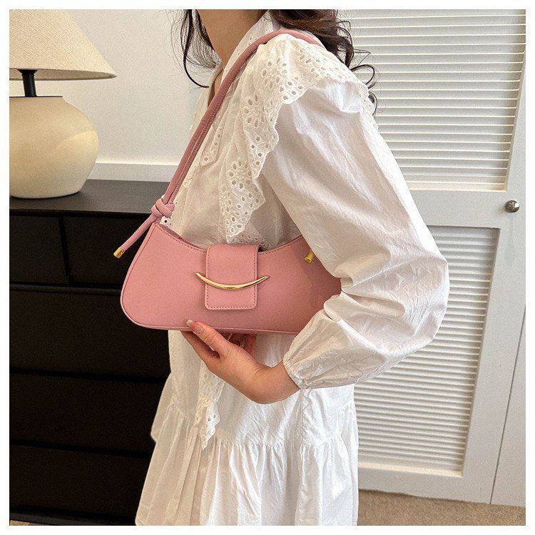 Picture of Trendy Knot Handle Boat Shape Shoulder Bag