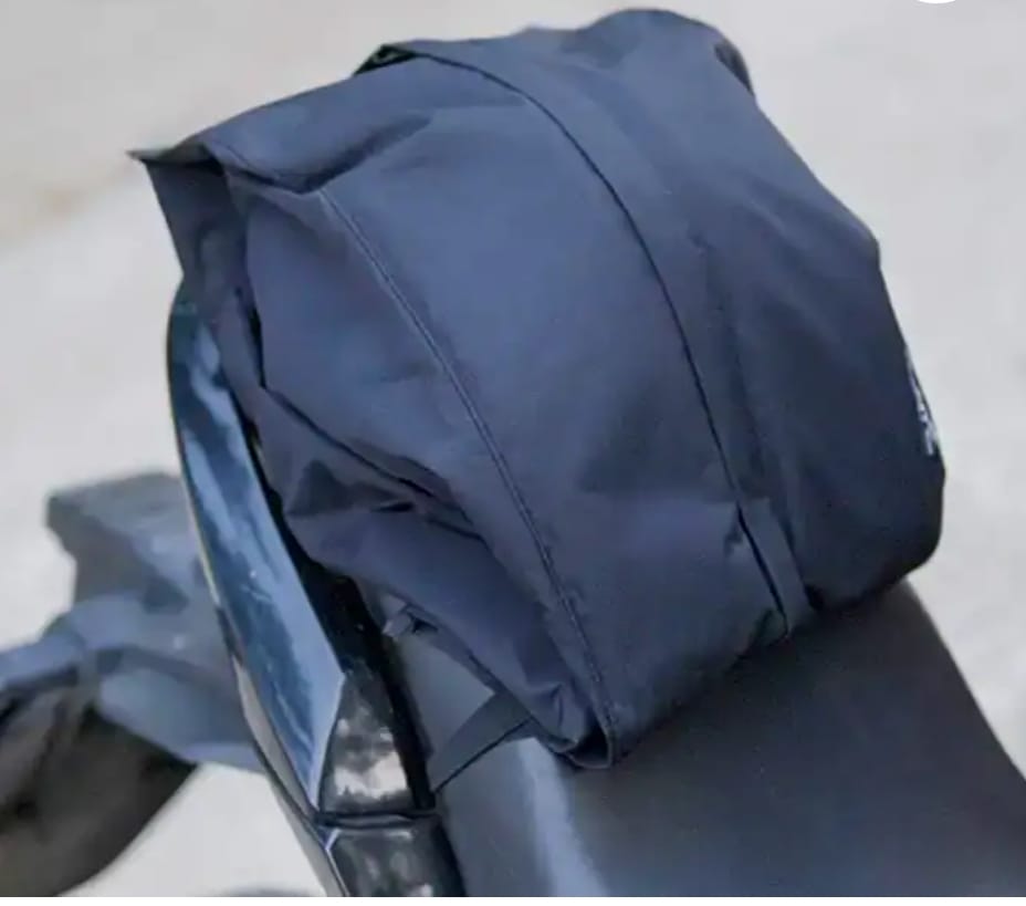 Picture of Motorcycle Helmet Bag Dustproof Helmet Storage Bag Wear-Resistant Storage Pouch Sundries Bag Helmet Bag - Black