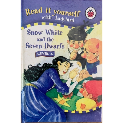 Picture of Read It Yourself Level 4 Snow White And The Seven Dwarfs Hardcover