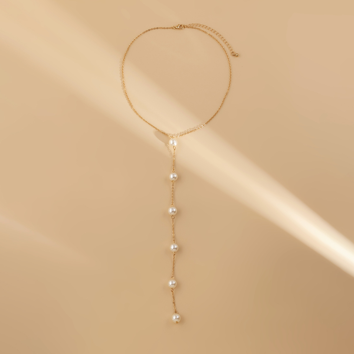 Picture of Pearls Chest Chain Necklaces Bikini Jewelry For Women Fashion Sexy Beach Party Gift Tenoor - Off White