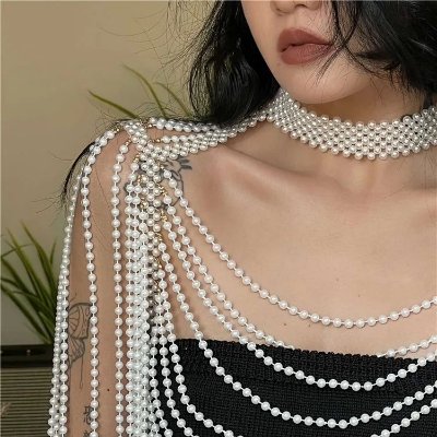 Picture of Indispensable -Quality And Durablity -Pearl Garland Women Dating Wedding Travelling- Innovative Qualityful - Easy To care and Longive - Off White