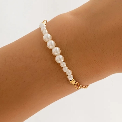 Picture of Indispensable -Quality And Durablity -Simple Pearl Bracelet Women Dating Wedding Tavelling- Innovative Preferble - Low Hassle and Maintanance - Off White