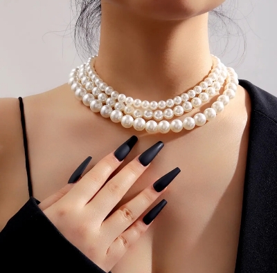 Picture of Multilayer Pearl 3 Layer Necklace For Ladies Woman - Off White