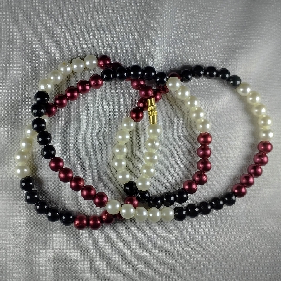 Picture of Versatile -Multicolor Pearl Simple Design Garland With Thread Lock Rose Red Off White Black Pearl Combination- Avant-garde - Multicolor