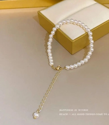 Picture of Pearl Lucky Charm Bracelet for Girls and Women - Wedding, Party, and Travel Accessory - Off White