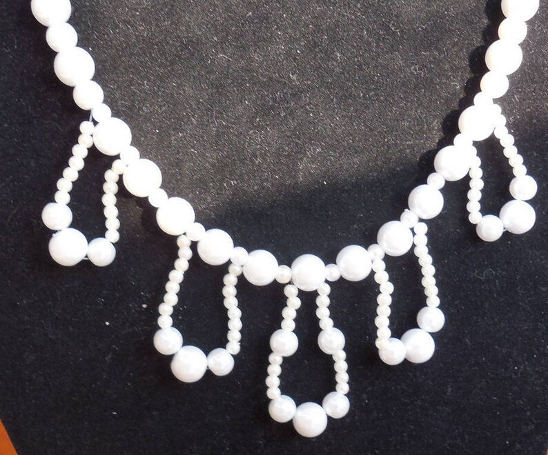 Picture of Pearl Simple Traditional Necklace Jewelry For Girls And Women’s - Off White