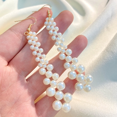Picture of Korean Fashion Long Tassel Pearl Drop Earrings For Women Jewelry Trending New Luxury Women's Heart Earring - White
