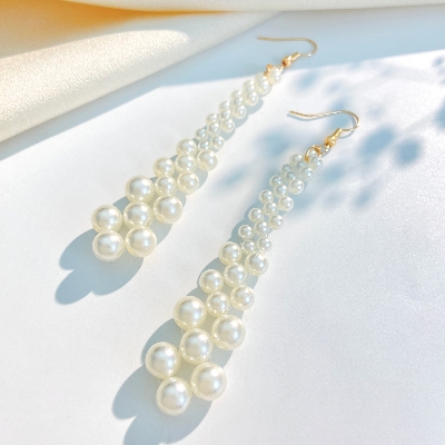 Picture of Korean Fashion Long Tassel Pearl Drop Earrings For Women Jewelry Trending New Luxury Women's Heart Earring - White