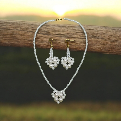 Picture of Pearl Necklace Jewellery Set With Earrings For Girls And Women Wearing At Wedding School College Office Party - Off White