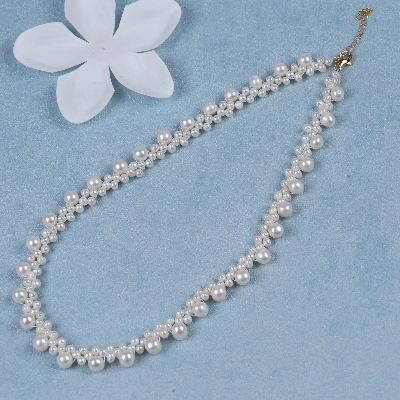 Picture of Pearl Necklace For Women Jewelry flower tiny pearl necklace

For Girls And Women - Off White