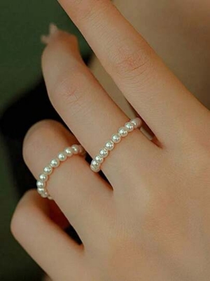 Picture of 2pcs Set Minimalist Elastic Pearl Beaded Rings For Women, Adjustable Elegant Jewelry Suitable For Daily Wear, Great Gift For Girlfriend, Sister On Christmas, Valentine's Day, Birthday - Off White