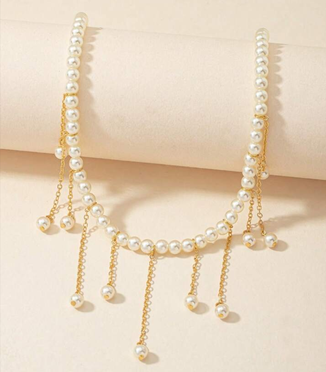 Picture of 1pc Fashion Faux Pearl Tassel Pendant Faux Pearl Choker Necklace For Women, Suitable For Party, Daily Wear And Holidays - Antique White