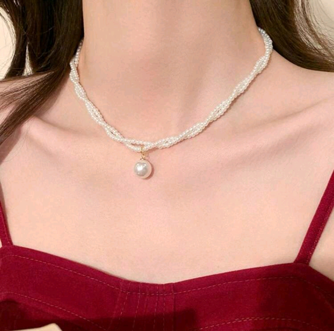 Picture of 1pc Women Vintage Wrapped Double Layer Pearl Necklace, Elegant Small Designer Collarbone Necklace. Double Layer French Retro Pearl Chain Collarbone Necklace, Minimalist Versatile Pendant Necklace, Christmas, Thanksgiving, Valentine's Day Gift Valentines - Off White