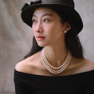 Picture of Triplet Multi Layered Strands Pearl Necklace Women White Beautiful Choker Necklace Wife Mother Gift Tenoor Special - Multi