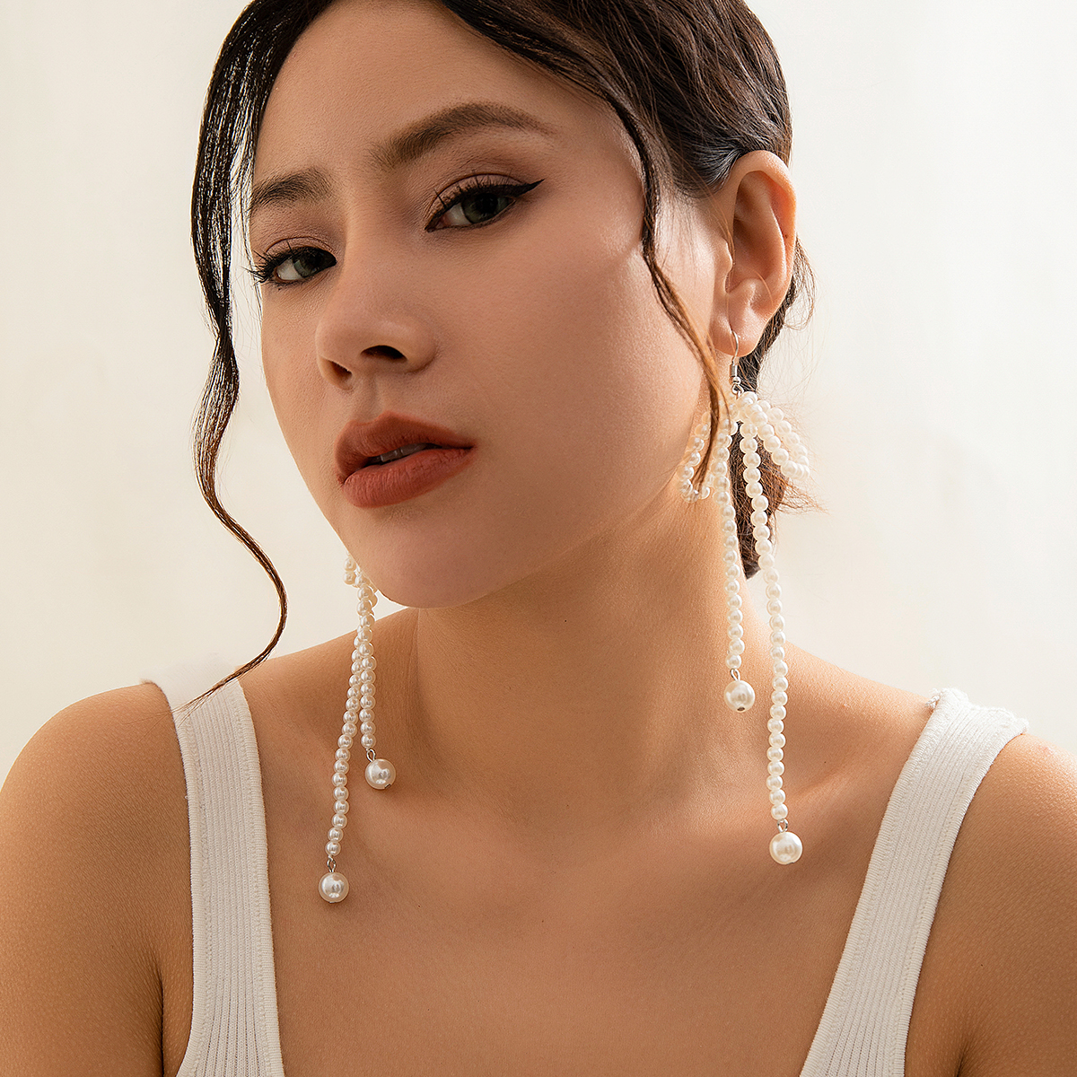 Picture of Elegant Imitation Pearl Bowknot Drop Earrings Korean Beaded Long Tassel Earrings Women's Wedding Bride Jewelry Tenoor Special - Multi