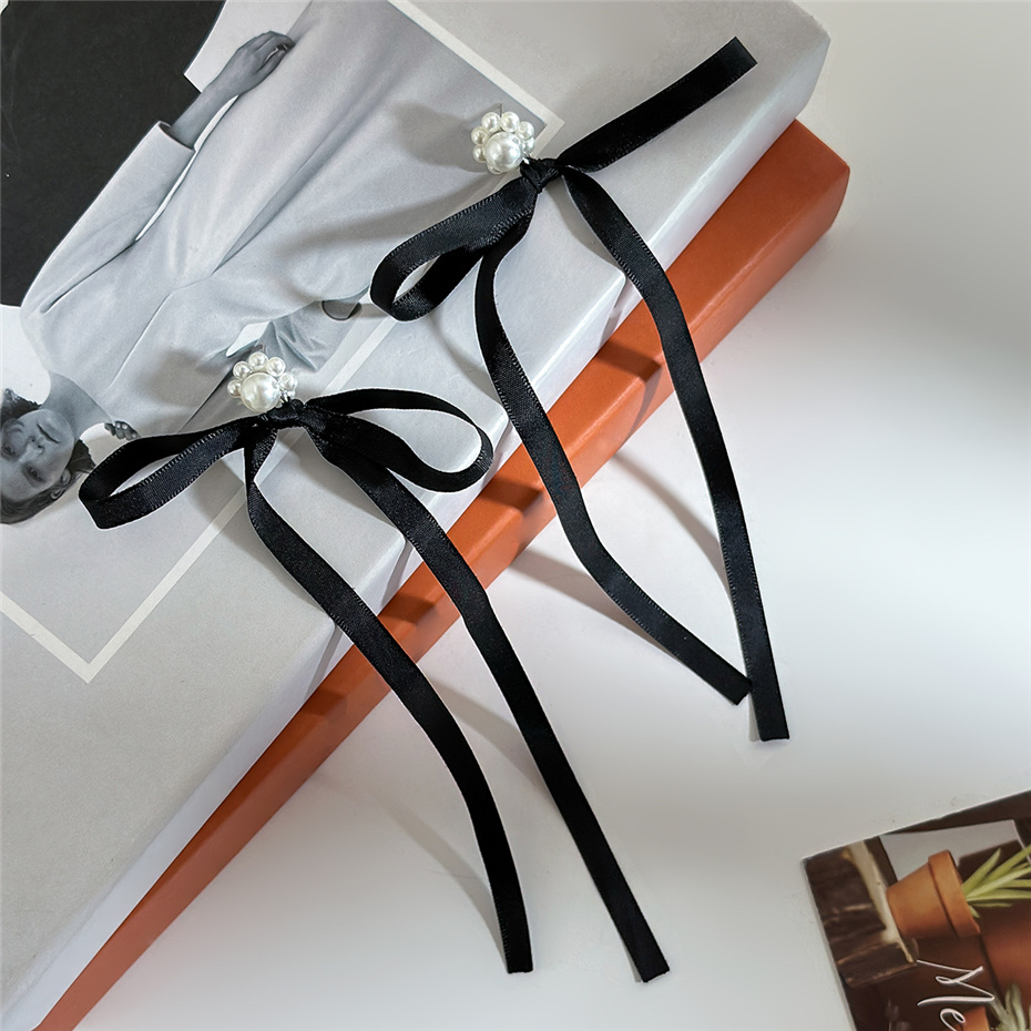Picture of Korean Elegant Ribbon Bow Drop Earrings Fashion Charm Imitation Pearl Earrings Women's Romantic Wedding Party Jewelry Tenoor Special - Multi