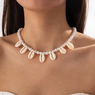 Picture of Sea Shell Pearl Necklace For Saree Dress Modern Jewellery Bridal Dress - White