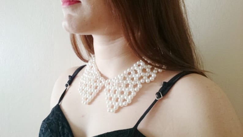 Picture of Pearl Peter Pan Collar Necklace, Beaded Wedding Jewelry - Multicolor