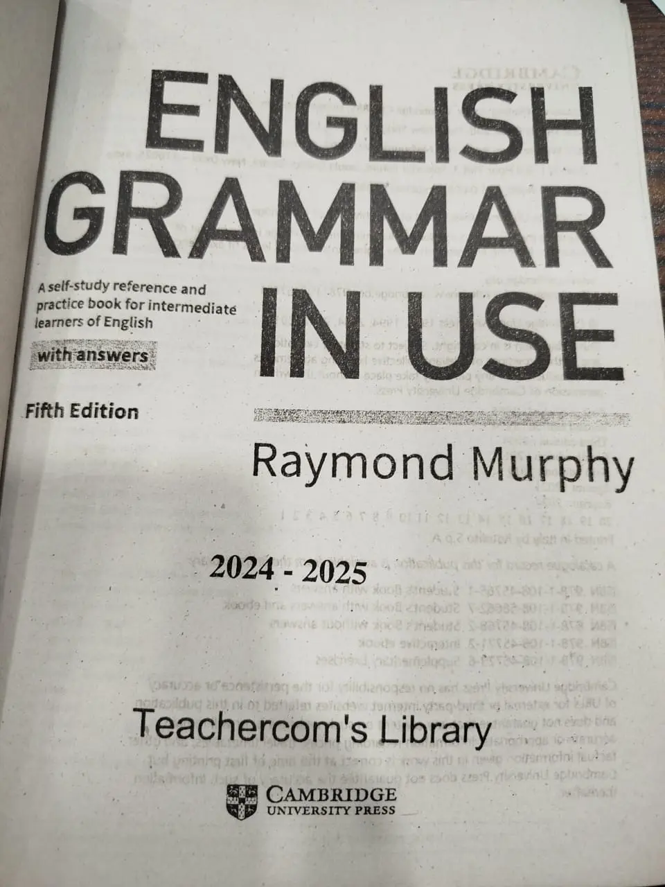 Picture of English Grammar In Use By Raymond Murphy Newsprint