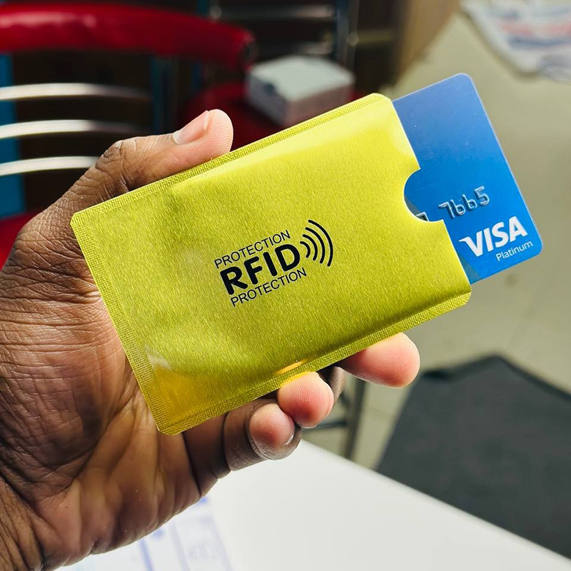 Picture of Premium Aluminium Anti Rfid Card Holder NFC Blocking Reader Case Protection(white)