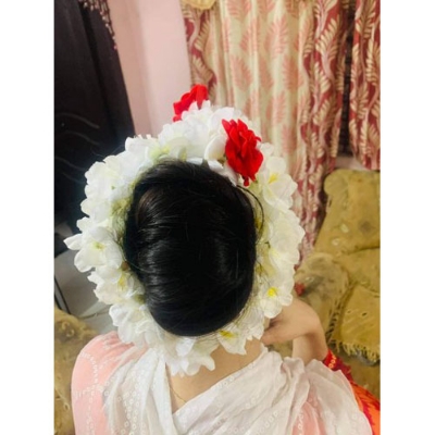 Picture of Artificial Hair Flower For Woman gajra flower hair bun - Multicolor