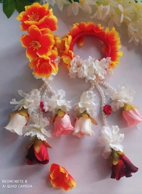 Picture of Artificial Flower Jewellery 2 Pcs Bangle/Bracelets Bridal/Holud/Boishakh Fashion For Women - Multicolor