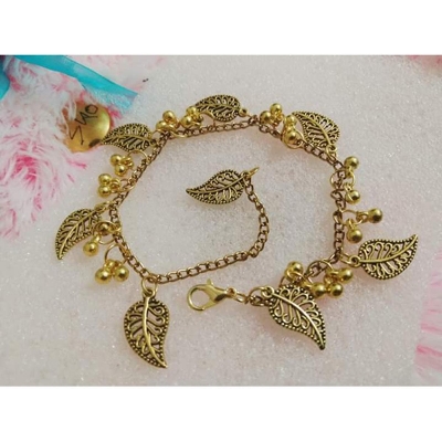 Picture of Antique Party Wear Bracelet Beautiful Jewelry Accessory - Multicolor