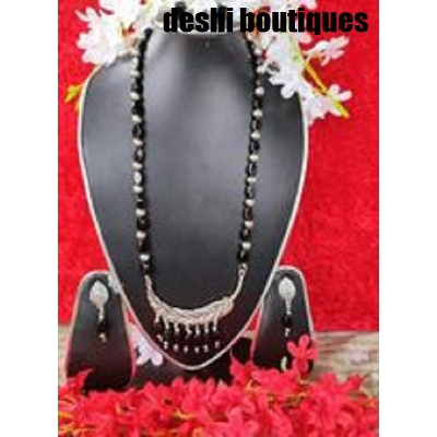 Picture of Beautiful  Antic jwellery sets  for women