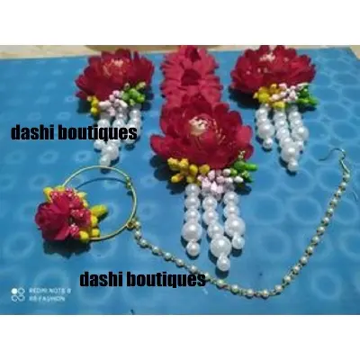 Picture of antiques earrings and tiqli for women