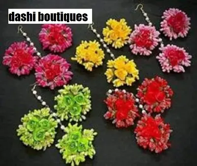 Picture of antiques earrings and tiqli for women