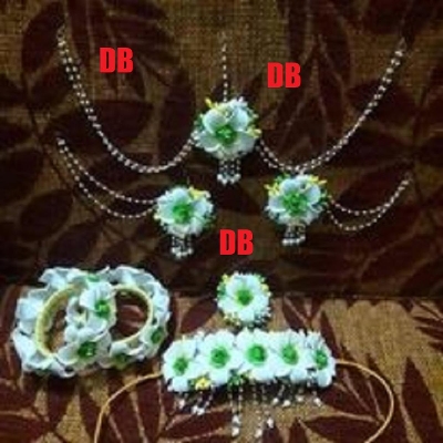 Picture of Artificial Flower Gorgeous Bridal Set 4 Piece set