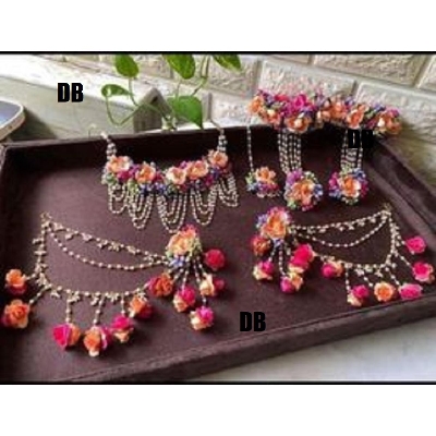 Picture of Artificial Flower Gorgeous Bridal Set 4 Piece set