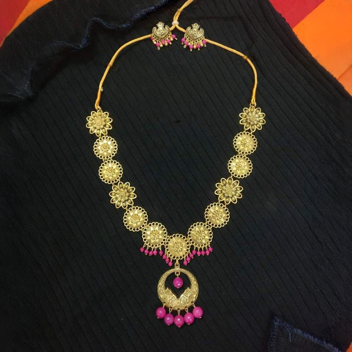 Picture of Beautiful  Antic jwellery sets  for women