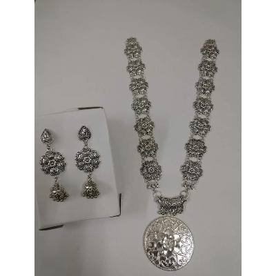 Picture of Beautiful  Antic jwellery sets  for women