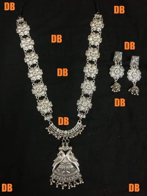 Picture of Beautiful  Antic jwellery sets  for women