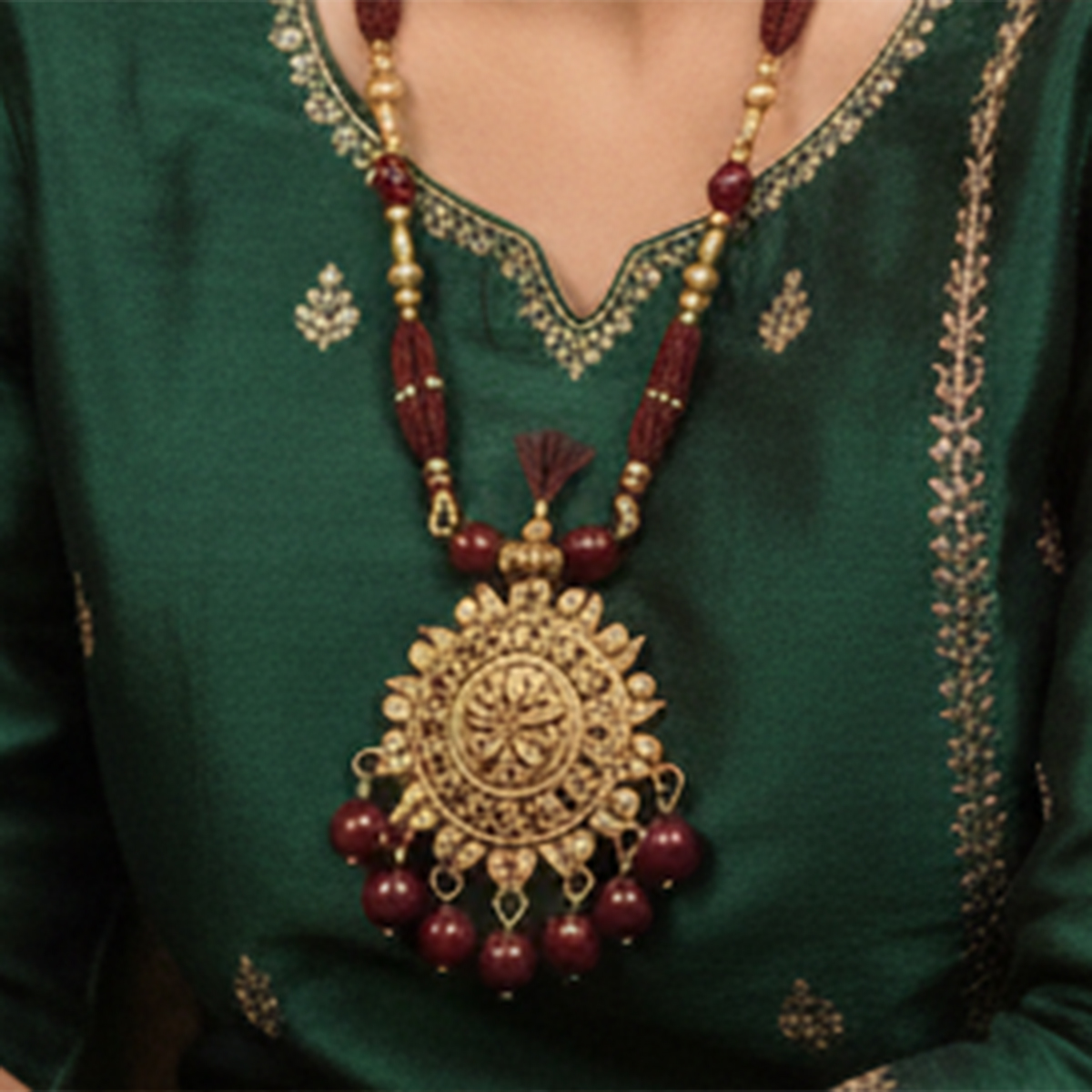 Picture of Beautiful  Antic jwellery sets  for women